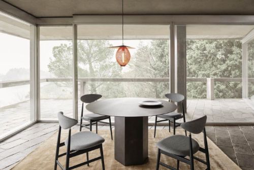 GUBI Epic Dining Table Ø: 130 cm - Misty Grey Steel