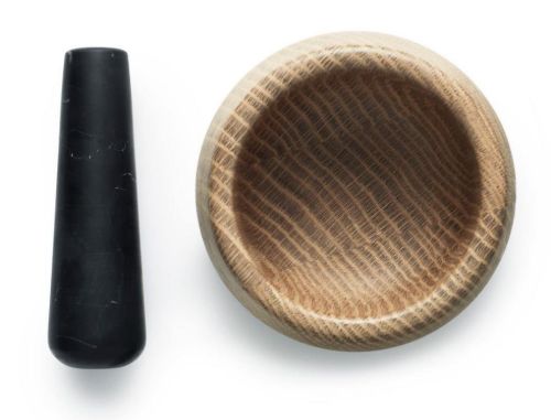 Normann Copenhagen Craft Mortar & Pestle Ø: 13 cm - Black Marble/Oak