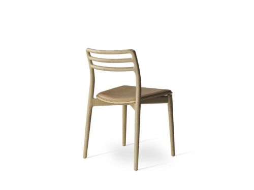Vipp 481 Cabin Chair SH: 45,5 cm - Light Oak w/ Sand Leather