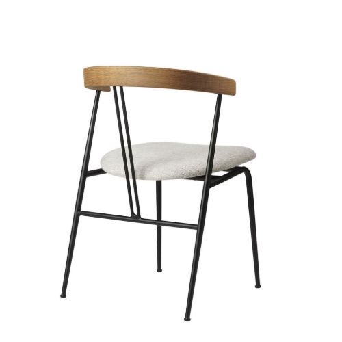 GUBI Violin Dining Chair Upholstered Seat Svevo SH: 45 cm - Oiled Oak / 004