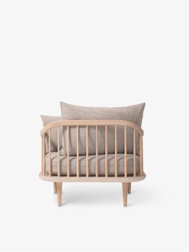&Tradition Fly SC1 Lounge Chair SH: 40 cm - White Oiled Oak/Beige Hot Madison 074
