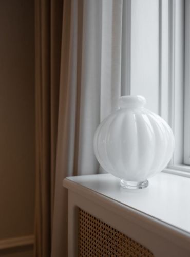 Louise Roe Balloon Vase #01 H: 25 cm - Clear