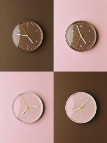 HAY Wall Clock Ø: 26,5 cm - Recycled Aluminium/Pink