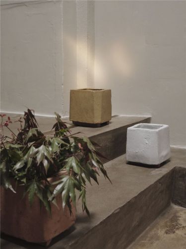Ferm Living Kurinu Pot H: 16 cm - Honey