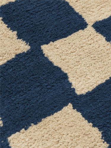 Ferm Living Mara Washable Tæppe 90x150 cm - Deep Blue/Warm Sand
