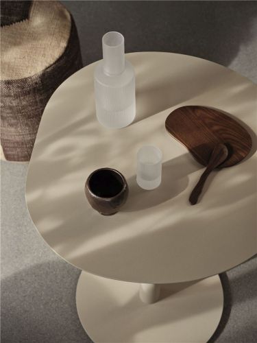 Ferm Living Pond Café Table Ø: 64 cm - Steel/Cashmere