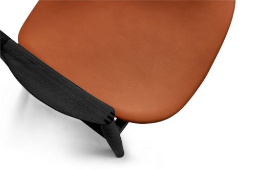 Bent Hansen Asger Stol M. Polstring H: 80 cm - Sortbejdset Eg/ Zenso2 223 Cognac Læder 