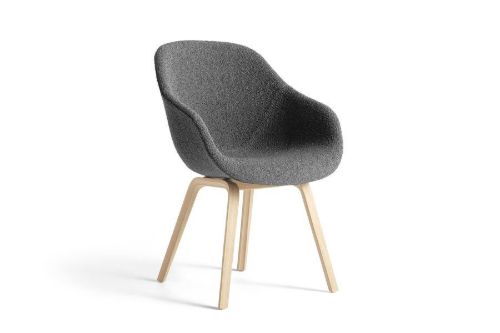 HAY AAC123 About a Chair Spisebordsstol Polstret  - Lacquered Oak Veneer/Flamiber Charcoal C8