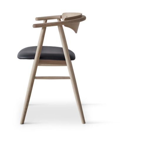 Findahl by Hammel TRADITION Spisebordsstol SH: 47 cm - Sæbebehandlet Eg/Sort Sydney Læder