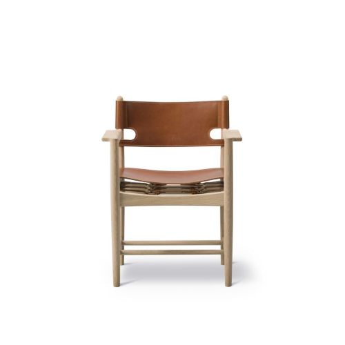 Fredericia Furniture 3238 Den Spanske Spisebordsstol m. Armlæn SH: 46 cm - Cognac Læder/Sæbebehandlet Eg