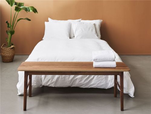 Duus & Møller Meadow Bænk L: 120 cm - Massiv Valnød/Valnøddefiner